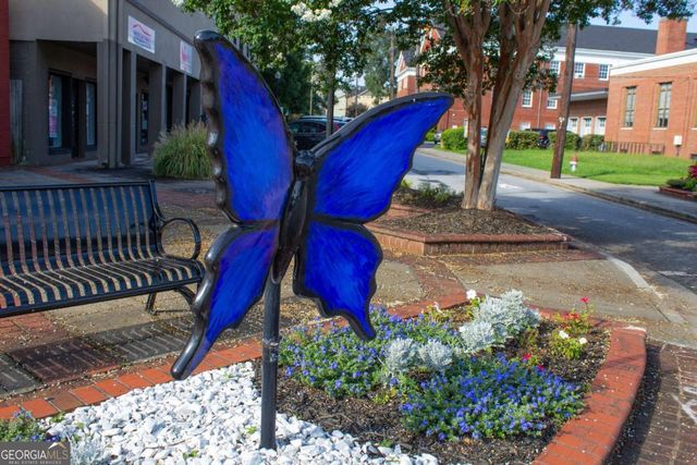 3182 Lake Avenue, Hapeville, GA 30354