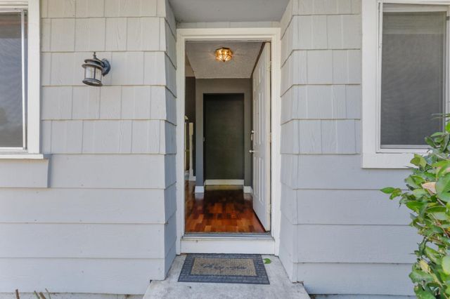 204 Arbor Crest Way, Sacramento, CA 95838