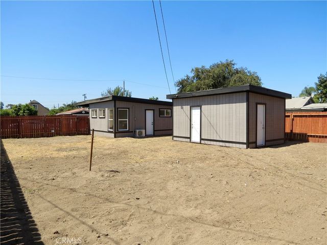 4953 E San Carlos, Compton, CA 90221