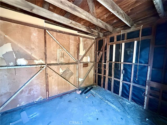 4953 E San Carlos, Compton, CA 90221