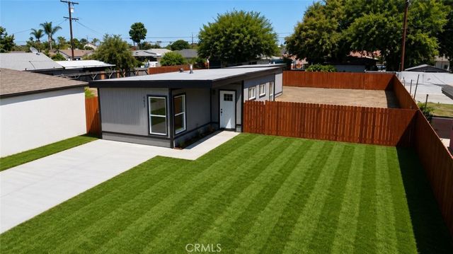 4953 E San Carlos, Compton, CA 90221