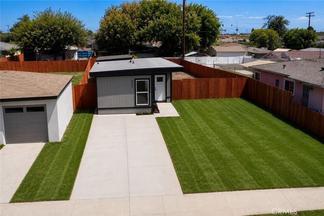 4953 E San Carlos, Compton, CA 90221