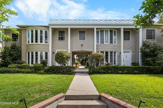 15234 Dickens Street 1/4, Sherman Oaks, CA 91403