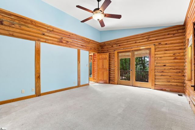 87 Robertson Road, Travelers Rest, SC 29690