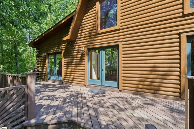87 Robertson Road, Travelers Rest, SC 29690