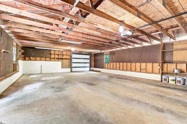 87 Robertson Road, Travelers Rest, SC 29690