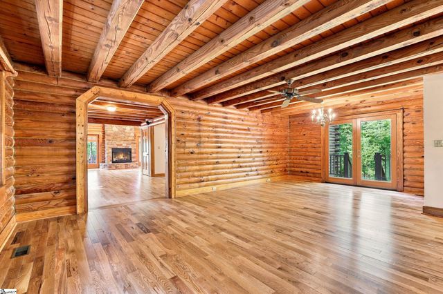 87 Robertson Road, Travelers Rest, SC 29690