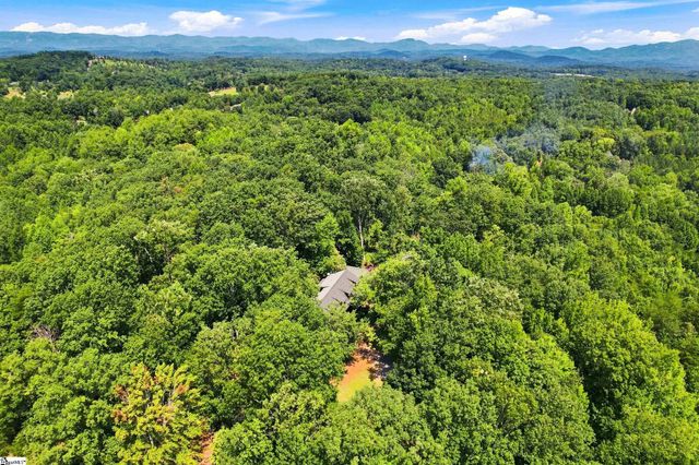87 Robertson Road, Travelers Rest, SC 29690