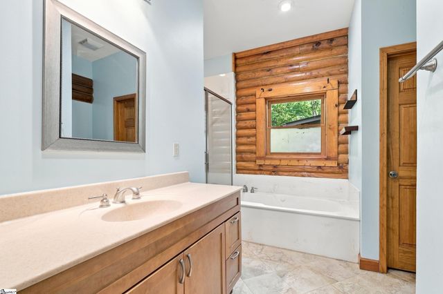 87 Robertson Road, Travelers Rest, SC 29690