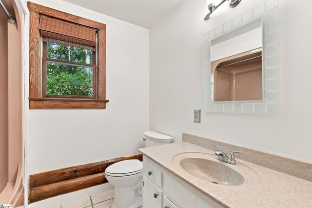 87 Robertson Road, Travelers Rest, SC 29690