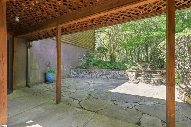 87 Robertson Road, Travelers Rest, SC 29690