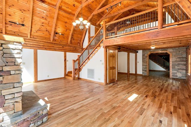 87 Robertson Road, Travelers Rest, SC 29690