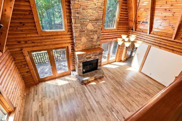 87 Robertson Road, Travelers Rest, SC 29690