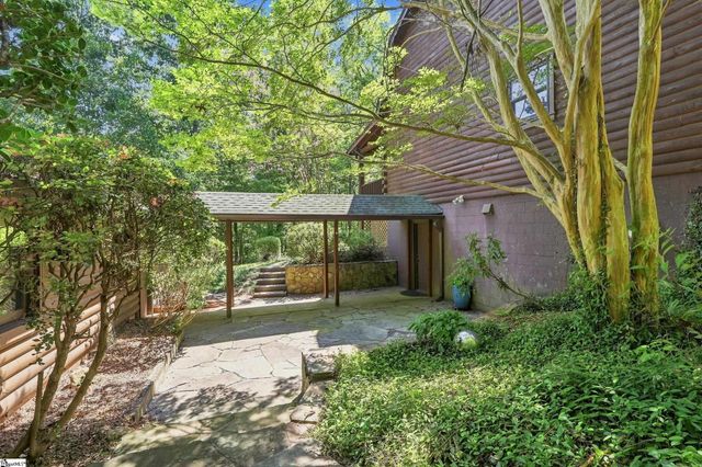 87 Robertson Road, Travelers Rest, SC 29690