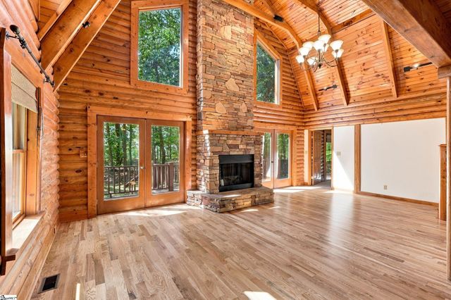 87 Robertson Road, Travelers Rest, SC 29690