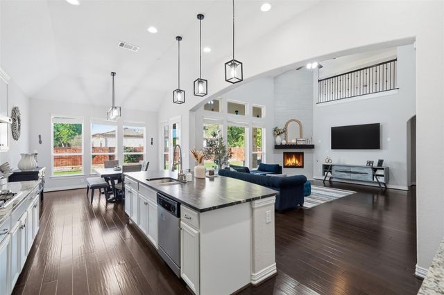 4301 Logan Ridge DR, Cedar Park, TX 78613