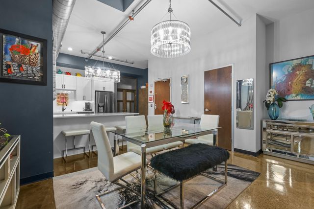 350 Saint Peter Street 512, Saint Paul, MN 55102