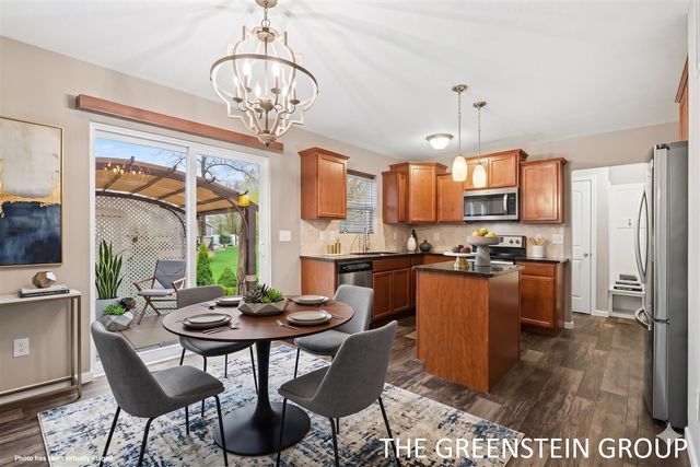 72597 Faye Court, South Haven, MI 49090