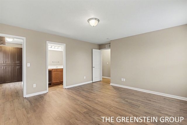 72597 Faye Court, South Haven, MI 49090