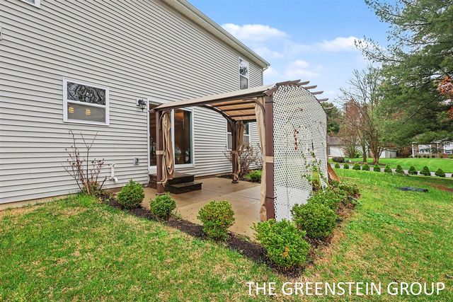 72597 Faye Court, South Haven, MI 49090