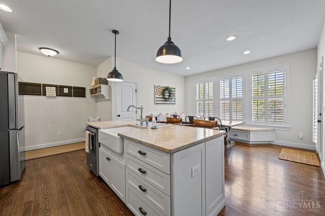 8559 Kenwood Road, Sycamore Twp, OH 45236