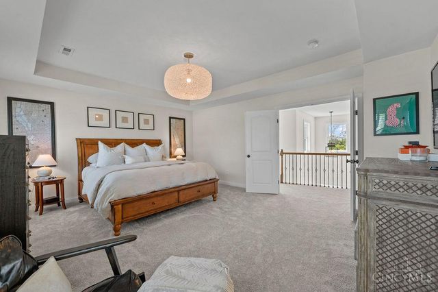 8559 Kenwood Road, Sycamore Twp, OH 45236