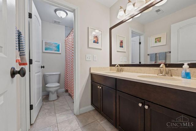 8559 Kenwood Road, Sycamore Twp, OH 45236