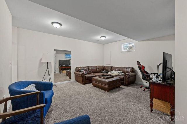 8559 Kenwood Road, Sycamore Twp, OH 45236