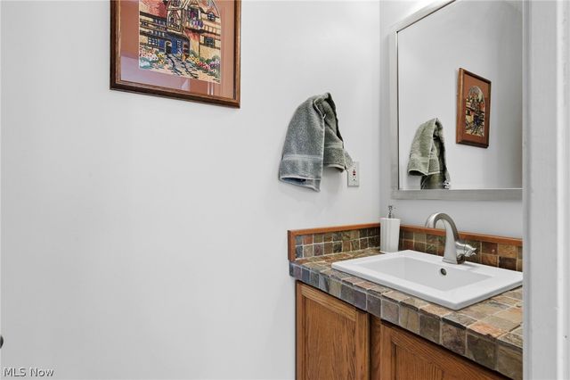 1990 Boxwood Trail, Painesville Twp, OH 44077