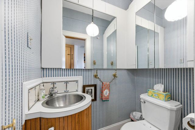 145 N Belmont Ave, Wichita, KS 67208