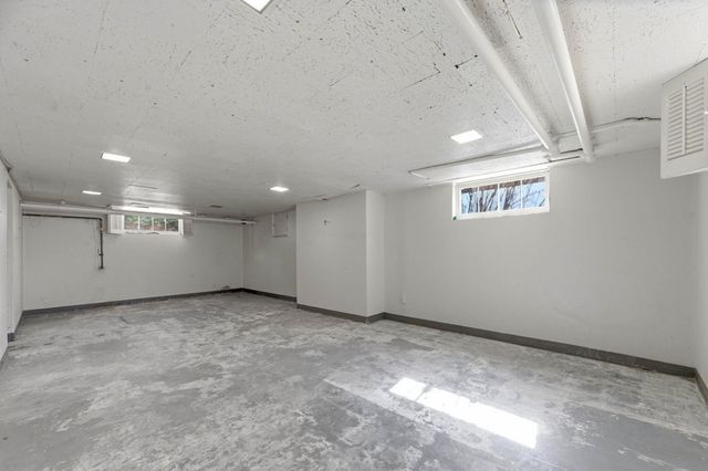 145 N Belmont Ave, Wichita, KS 67208