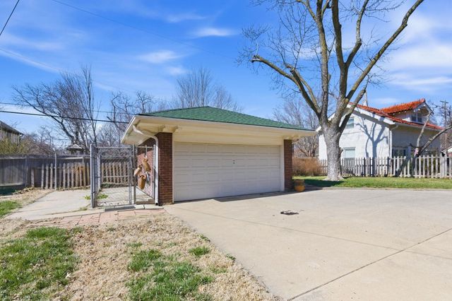 145 N Belmont Ave, Wichita, KS 67208