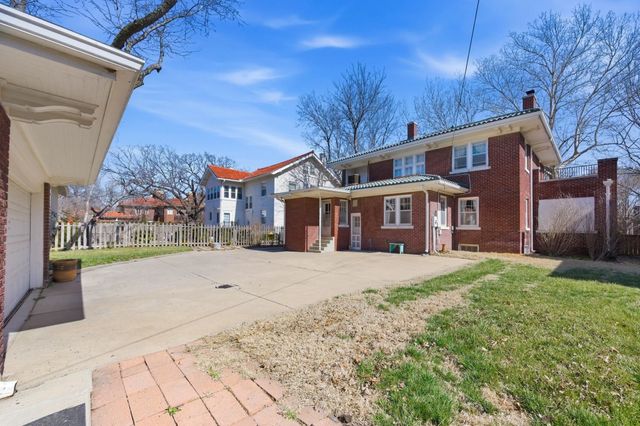 145 N Belmont Ave, Wichita, KS 67208