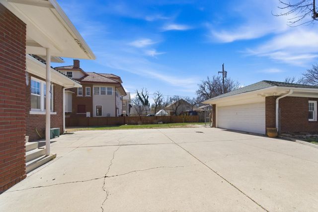 145 N Belmont Ave, Wichita, KS 67208