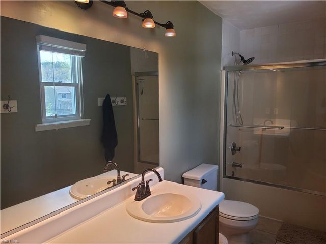 2321 Skipjack LN, Chesapeake, VA 23323