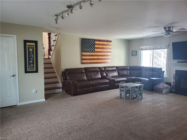 2321 Skipjack LN, Chesapeake, VA 23323