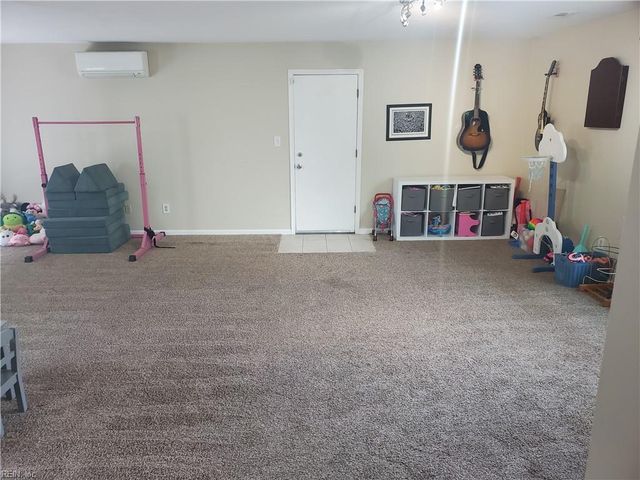 2321 Skipjack LN, Chesapeake, VA 23323