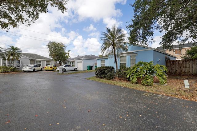 14566 SW 124th Place, Miami, FL 33186