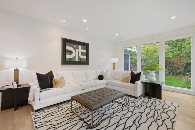 618 Panchita Way, Los Altos, CA 94022