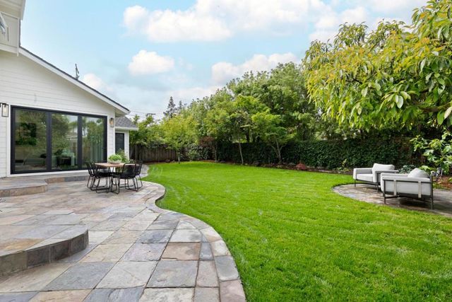 618 Panchita Way, Los Altos, CA 94022