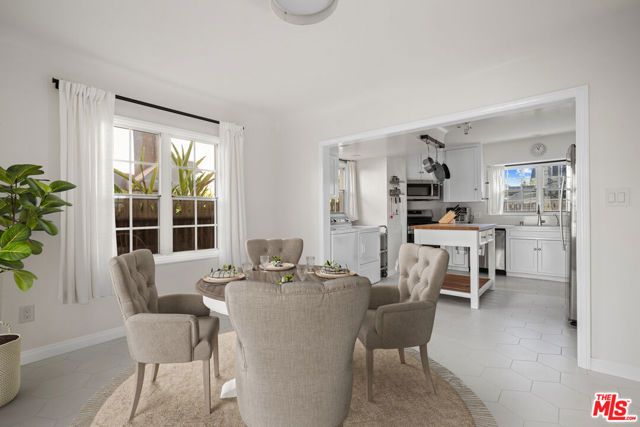 819 S Crestmoore Place, Venice (los Angeles), CA 90291