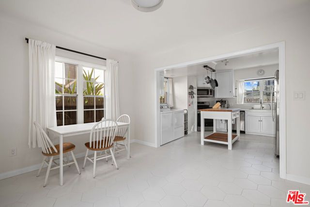 819 S Crestmoore Place, Venice (los Angeles), CA 90291