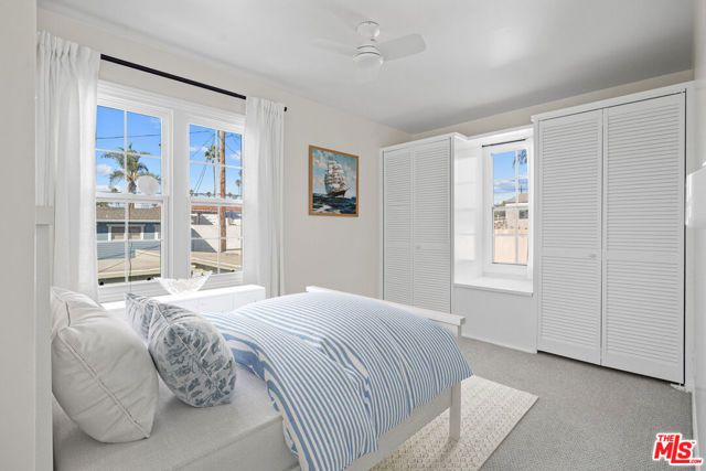 819 S Crestmoore Place, Venice (los Angeles), CA 90291