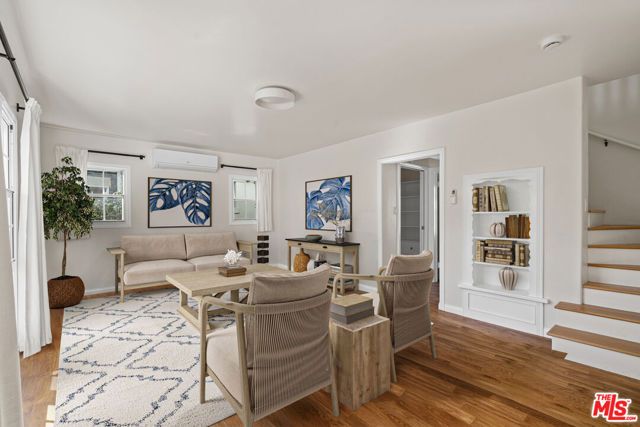 819 S Crestmoore Place, Venice (los Angeles), CA 90291