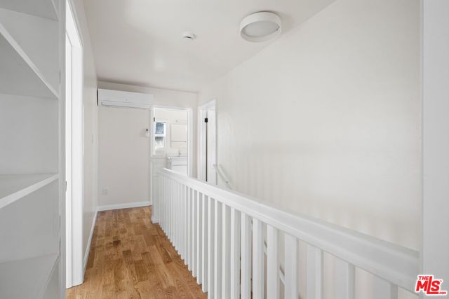 819 S Crestmoore Place, Venice (los Angeles), CA 90291