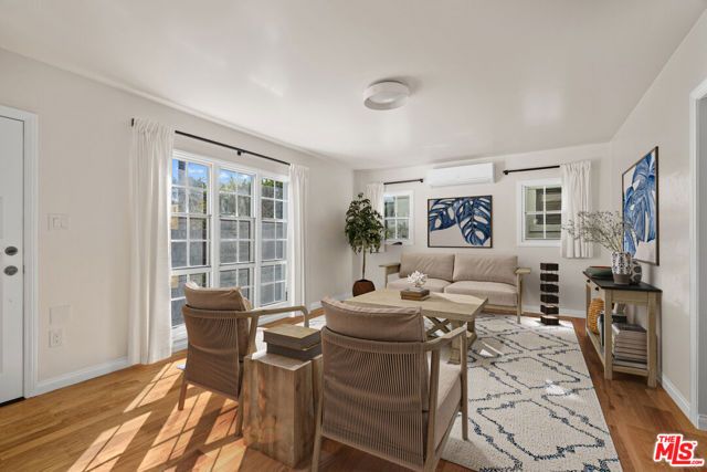 819 S Crestmoore Place, Venice (los Angeles), CA 90291