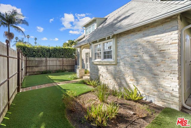 819 S Crestmoore Place, Venice (los Angeles), CA 90291