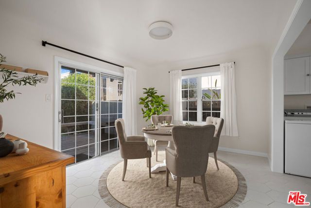 819 S Crestmoore Place, Venice (los Angeles), CA 90291