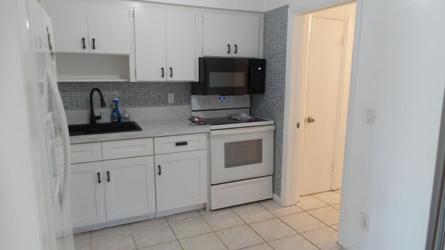 9459 SW 51st Court, Cooper City, FL 33328