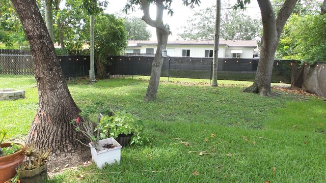 9459 SW 51st Court, Cooper City, FL 33328